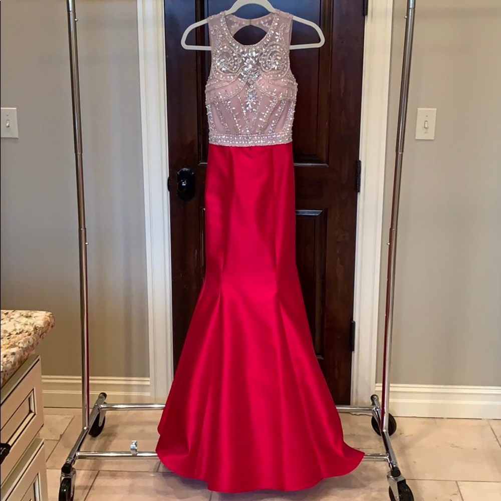 Red prom dress. Sparkle detail.